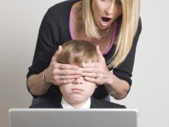 Кто следит за детьми в уанете