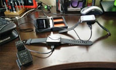 Владельцы Samsung Gear Live жалуются на хрупкий механизм зарядки