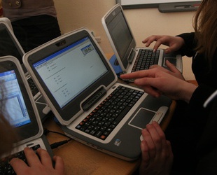 Украинцы в сети интересуются астероидом, папой Римским и Крепким орешком-5