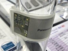 В Panasonic созданы гибкие аккумуляторы с беспроводной подзарядкой