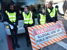 Противостояние Google с активистами вышло на новый уровень