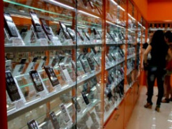 Рынок мобильных телефонов показал наивысшие темпы роста с 2011 года