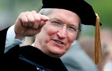 Впечатляющий карьерный рост Тима Кука за 90 секунд