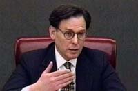 Хакер опубликовал письма бывшего советника Хиллари Клинтон