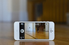 Разработкой камер для iPhone занимаются 800 человек