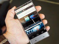 Производство дисплеев стало для Sharp убыточным