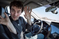 Известный хакер отказался от покупки Tesla Model S