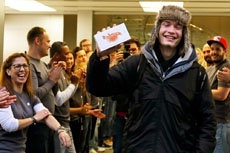 Слухи о падении спроса на iPhone сильно преувеличены