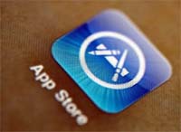 Apple манипулирует топом App Store в свою пользу?