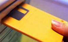 Для получения гранта ученые РФ должны подавать заявки на дискетах 80-ых