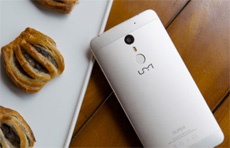 UMi Super получил дактилоскопический датчик 4-го поколения