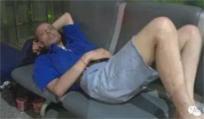 Мужчина 10 дней прождал в аэропорту девушку с сайта онлайн-знакомств