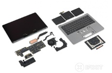 Новый MacBook Pro без тачбара признали непригодным для ремонта
