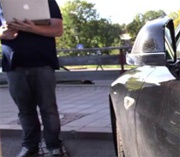 Автомобили Tesla можно угнать с помощью одного приложения