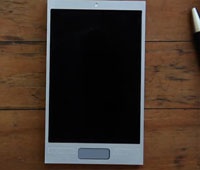 Дизайнер предложил превратить телефон в конструктор