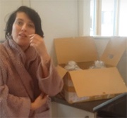 Женщина заказала на eBay стол и получила 40 живых рыб