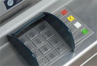 Кибермошенники научились взламывать почти любой банкомат