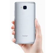 Honor 5C добрался до Европы без сканера отпечатков пальцев