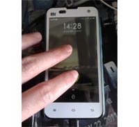 Xiaomi готовит Xiaomi MI-2 в белом корпусе