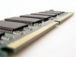 Продажи мобильной DRAM-памяти выросли на 14%