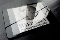 «Википедию» разрешили редактировать с мобильных устройств