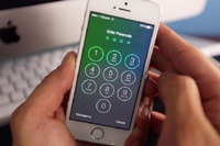Уязвимость в iOS 7 позволяет обойти пароль на экране блокировки за 5 секунд