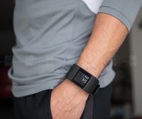 Fitbit не страдает от конкуренции с Apple