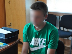 Милиция рассказала, сколько заработал на "виртуальных" кроссовках юный мошенник