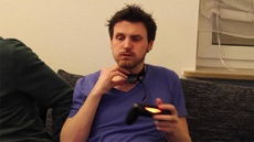 Геймер использовал шоковый ошейник для собак, чтобы подавить свой гнев