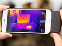 ИК-камера Flir One позволяет смартфону видеть в темноте