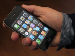 Apple снова обогнала Samsung по объемам продаж смартфонов