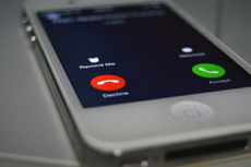 Как iPhone может напомнить вам о звонке