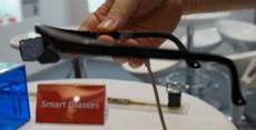 Google назначила нового руководителя проекта "умных" очков