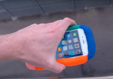 iPhone 6s, облепленный пластилином, уронили с большой высоты