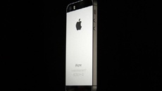 Продажи Apple iPhone уже не показывают взрывной динамики