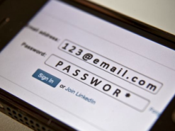 Грамматические ошибки повышают надежность паролей