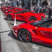 Поклонники требуют от Ferrari $8 млрд за присвоение Facebook-страницы с 16 млн пользователей