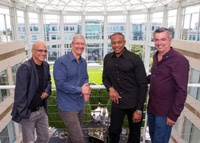 Apple пообещала отчитаться о разнообразии своих кадров