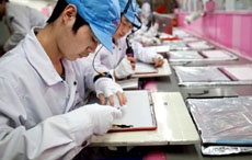 Apple обвинили в эксплуатации рабочих на производстве iPhone