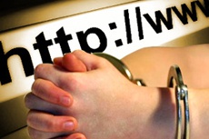 Мошенница из Мелитополя обманула в интернете три десятка клиентов