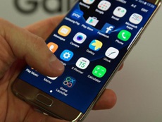 Samsung Galaxy S7 и Galaxy S7 Edge поставляются с "нематериальным" TouchWiz