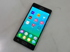 Samsung продала 3 млн Tizen-смартфонов за год