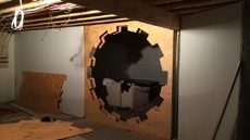 Фанат создал настоящую дверь в убежище Fallout 4