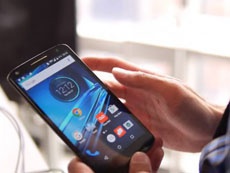 Motorola Droid Turbo 2 сбросили с высоты 275 метров