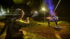 На ранних этапах разработки Destiny была похожа на Project Titan от Blizzard