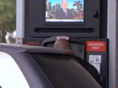 Урок «життєвого позитиву» на автозаправці підкорив інтернет