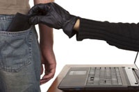 Интернет-мошенники обманули двух мужчин на 13,5 тыс грн