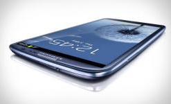 Samsung предупреждает о поддельных Galaxy S III