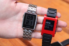 Pebble получат металлический корпус