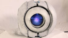 Уитли из Portal 2 воссоздали в реальности